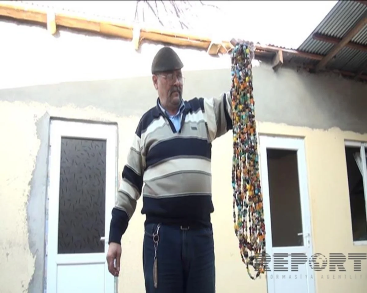 ​Tovuz sakini düzəltdiyi təsbehlə Rekordlar kitabına düşmək istəyir - FOTO
