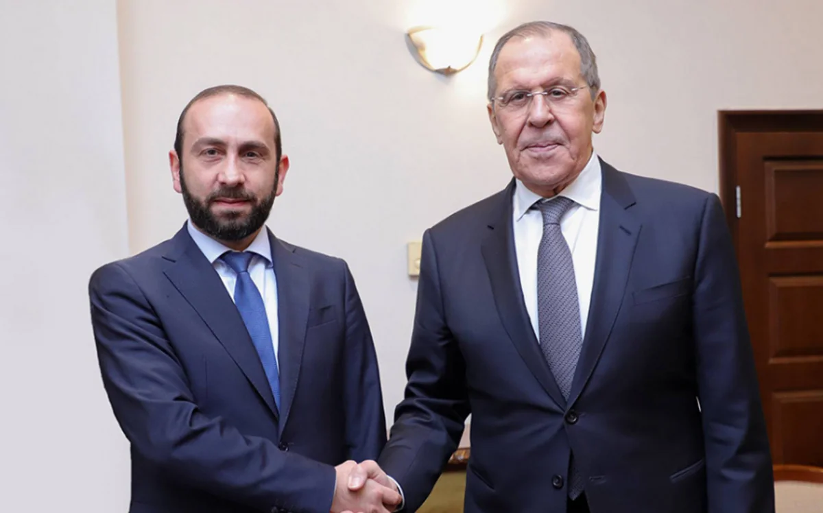 Главы МИД России и Армении обсудили нормализацию отношений между Ереваном и Баку