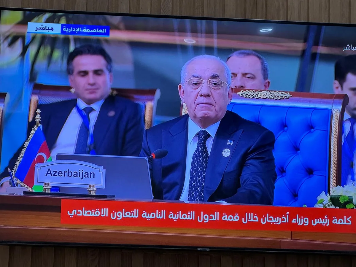 Əli Əsədov: Azərbaycan Qəzza sakinləri ilə həmrəyliyini ifadə edir
