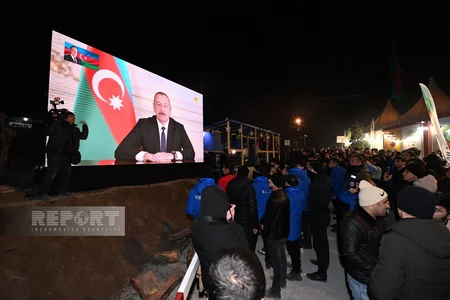Prezidentin dünya azərbaycanlılarına müraciətini izləmək üçün Xankəndi-Laçın yolunda aksiyaçılara şərait yaradılıb