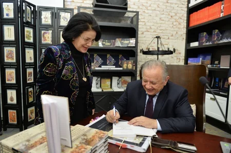 “Makedoniyalı İsgəndər və Atropat” kitabının təqdimatı olub