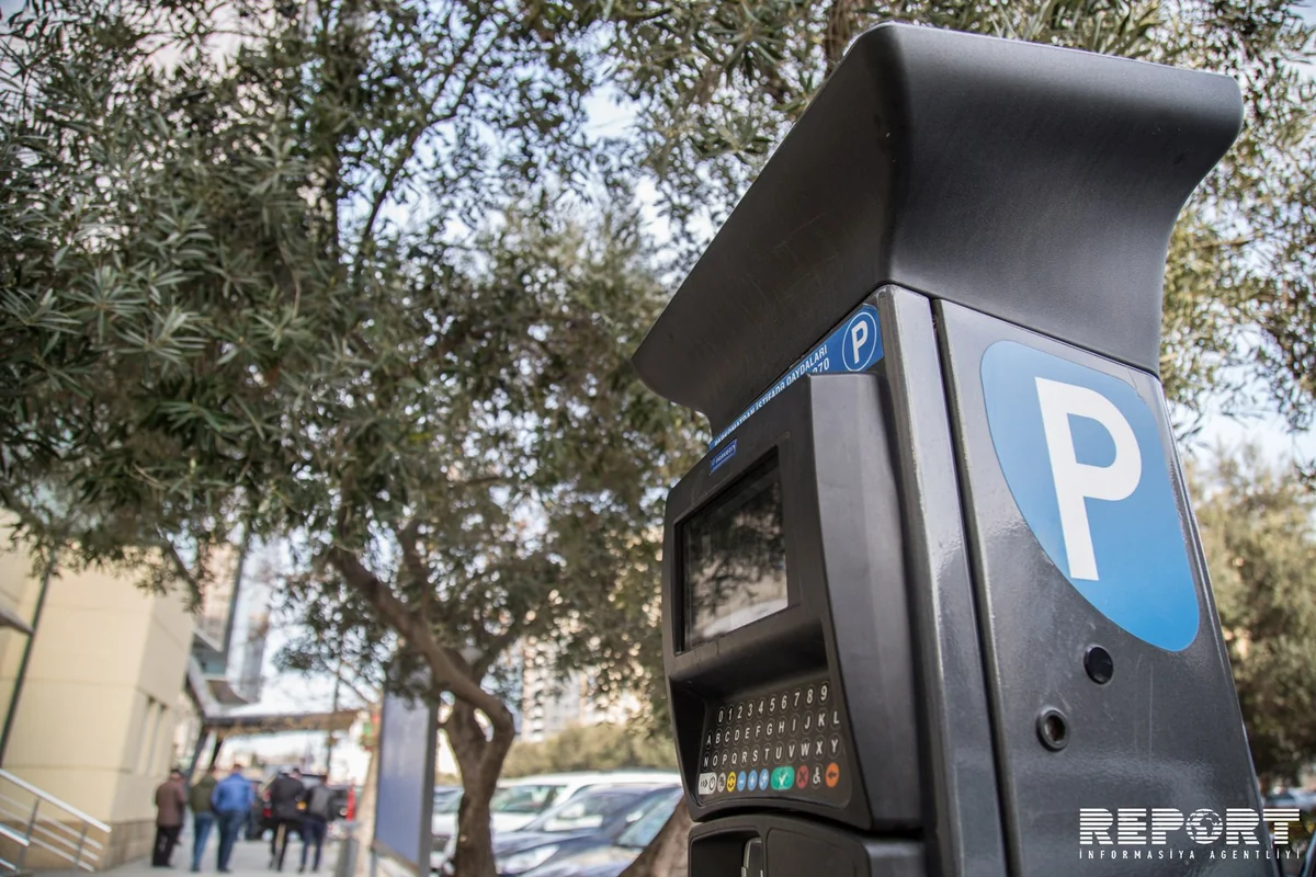 Bakıda parklanmaya problem yaradan səbəblər açıqlanıb