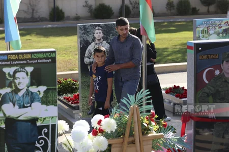 İkinci Fəxri xiyabanda Vətən müharibəsinin ildönümü ilə əlaqədar anım mərasimi başlayıb -YENİLƏNİB
