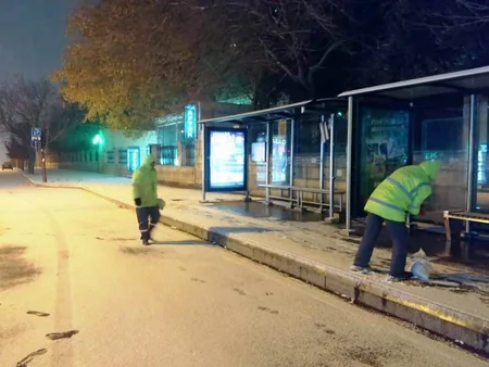 Bakının küçə və prospektləri gecə qardan təmizlənib