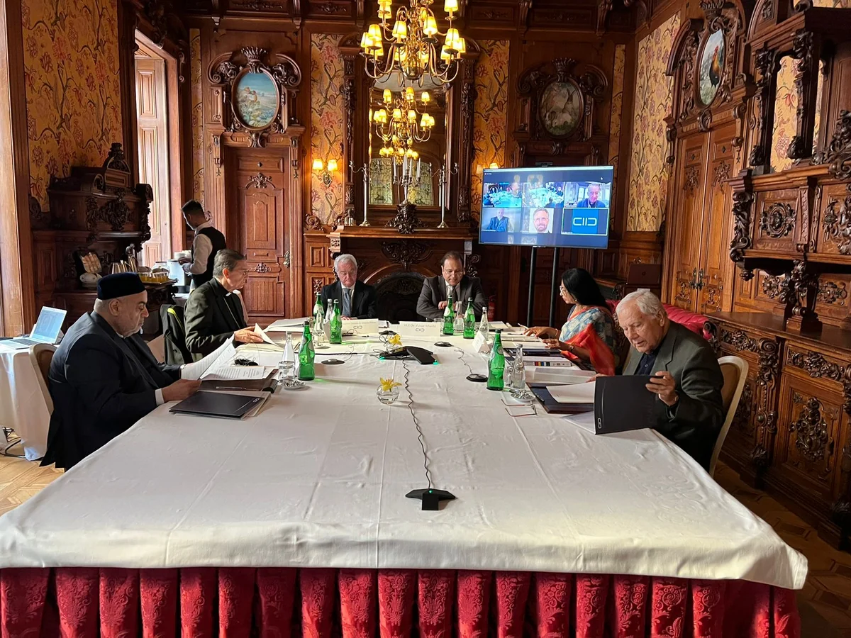 Председатель УМК проинформировал участников международной конференции о ситуации на Лачынской дороге