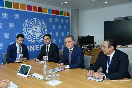 Azerbaijani FM mulls co-op with UNECE executive secretary