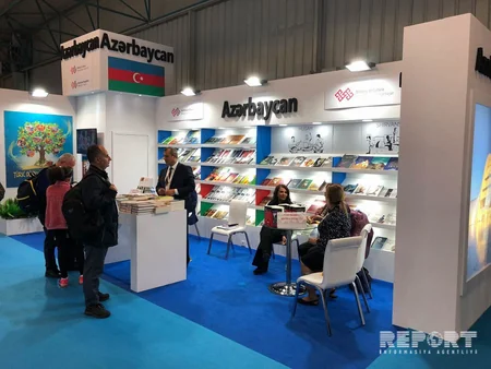 İstanbulda Beynəlxalq Kitab Sərgisi açılıb