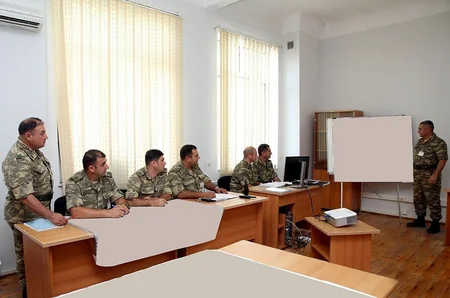 В Центре военных игр проводится командно-штабное учение - ВИДЕО
