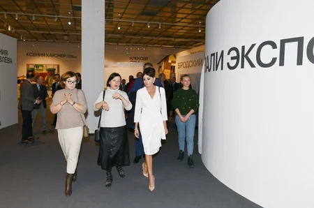 First Vice-President Mehriban Aliyeva viewed 8th Moscow International Biennale of Contemporary Art