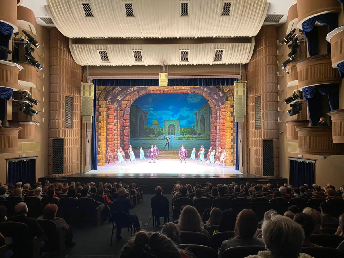 “Yeddi gözəl” Moskva səhnəsində