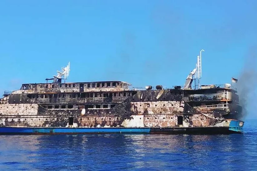 В Индонезии 200 пассажиров эвакуировали с парома из-за пожара