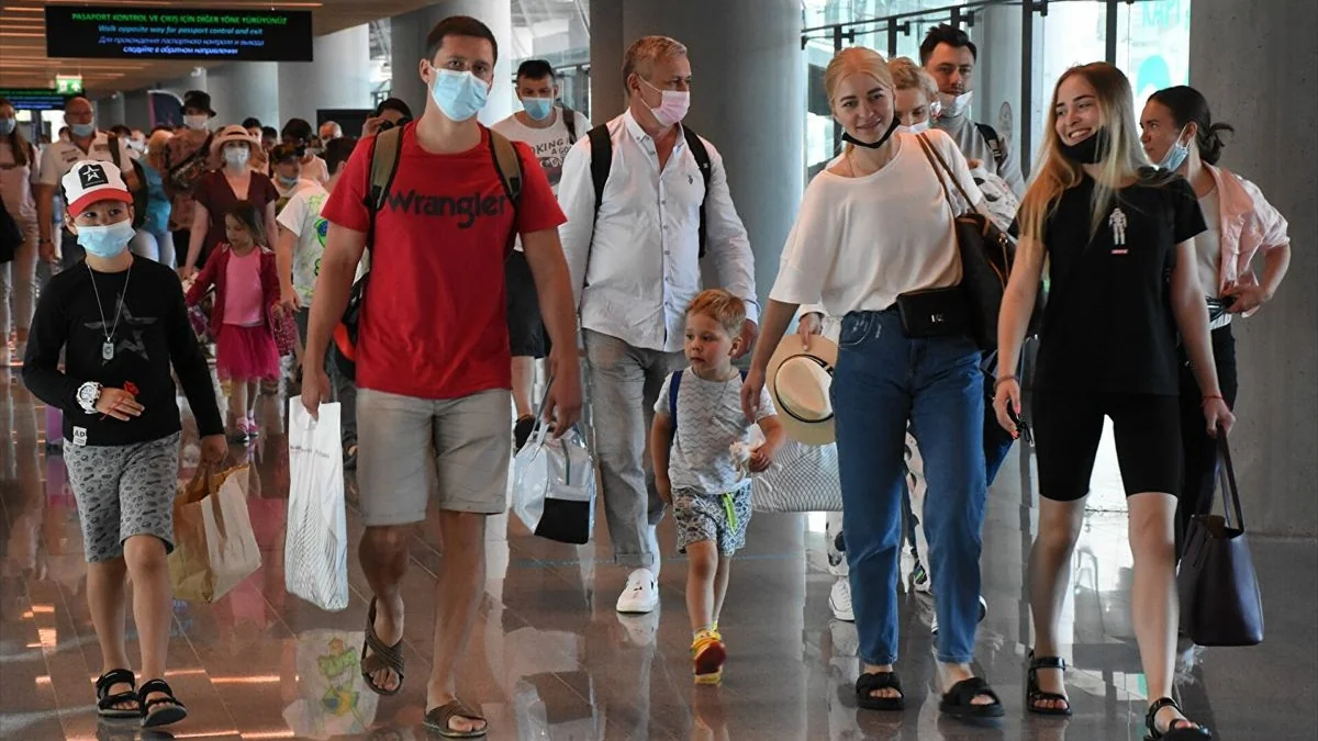 Putin reveals number of Russian tourists traveling to Turkey