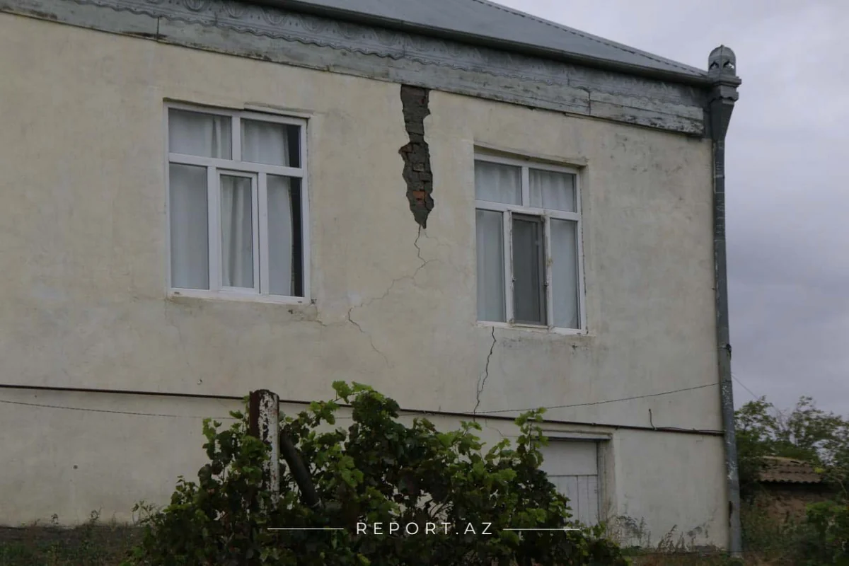 MN: Düşmən Ağdamın kəndlərini atəşə tutub, ölən və yaralananlar var