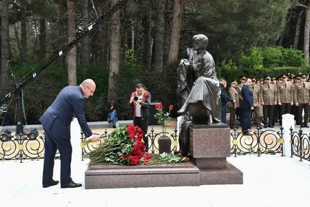 ANAMA kollektivi Ulu Öndərin xatirəsini yad edib