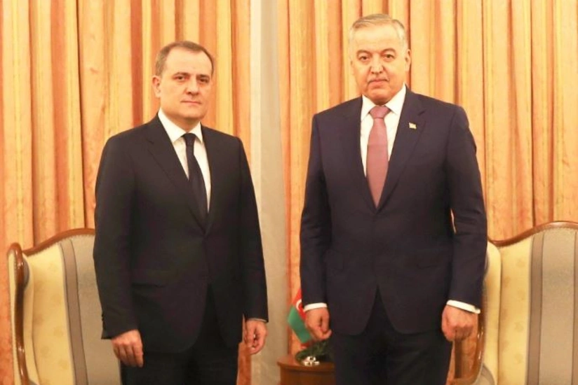 Azərbaycan və Tacikistanın Xarici işlər nazirlikləri arasında Əməkdaşlıq Proqramı imzalanıb