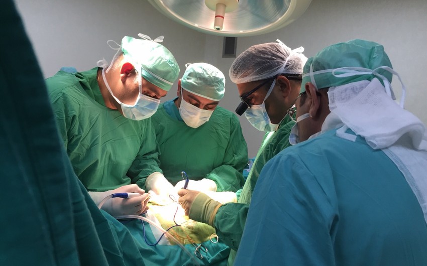 Bakıda anadan övladına böyrək köçürülüb