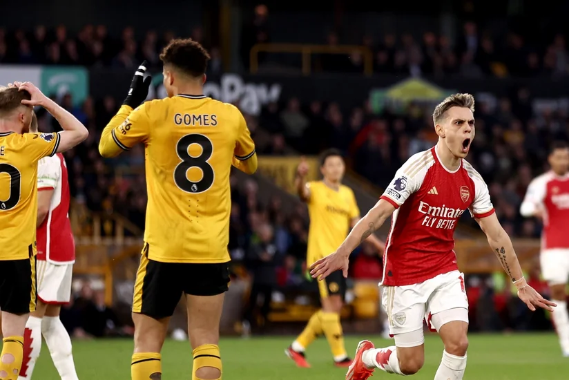 Arsenal yay transfer dönəmində Leandro Trossarı satmağı nəzərdən keçirir
