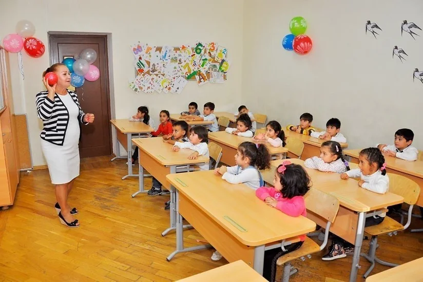 Nazirlik: Birinci sinfə şagird qəbulu qaydası dəyişdirildi