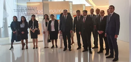 Bakı İnzibati Məhkəməsinin kollektivi Heydər Əliyev Mərkəzini ziyarət ediblər