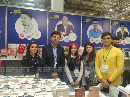 İnformasiya müharibəsi kitabının imza günü keçirilib