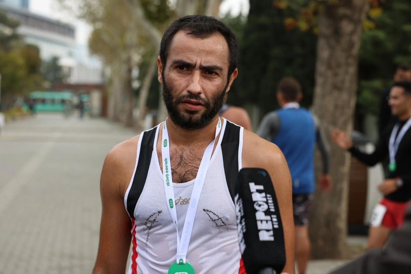 Qələbə qaçışının qalibi: 11 ildən çoxdur uzun məsafəyə qaçış ilə məşğul oluram