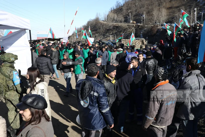 Ombudsman of Azerbaijan condemns attempts of Russian peacekeepers to obstruct protest on Lachin-Shusha road