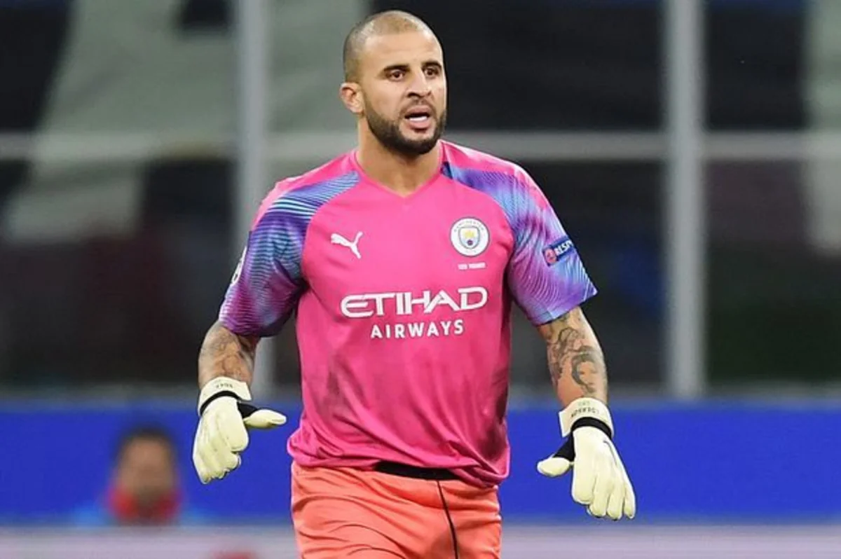Манчестер Сити подшутил над футболистом Кайлом Уолкером