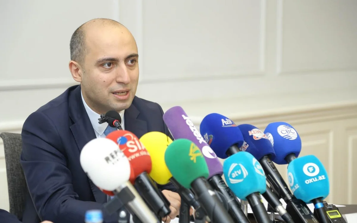 Emin Əmrullayev: Şagirdlərin yerdəyişməsi ilə bağlı problem olmayacaq