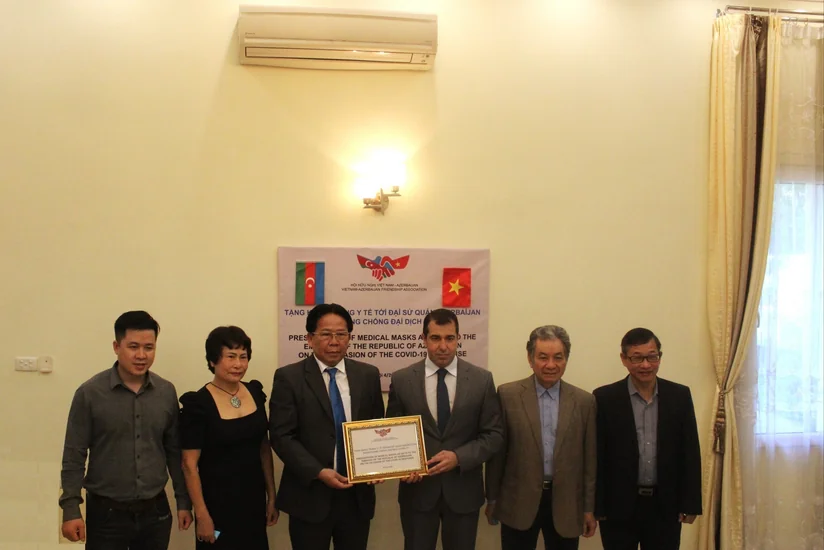 Vietnam donates 10K facemasks to Azerbaijan