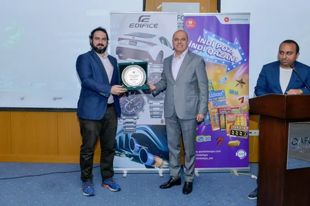 Şahmat oynayan jurnalistlər mükafatlandırılıb