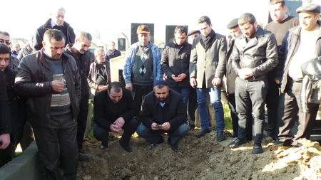 Günəşli” yatağında baş verən qəzada həlak olan daha bir neftçi dəfn olunub - FOTO