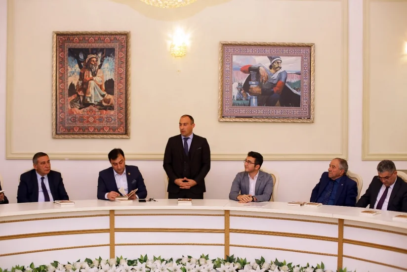 Nizami Gəncəvi ilə bağlı kitabların təqdimatı keçirilib