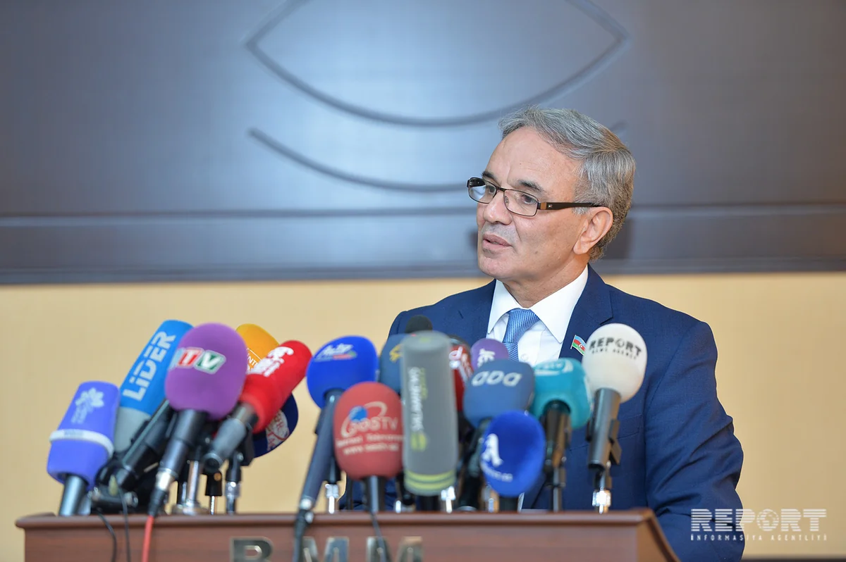 AMEA ədəbi dilin normalarının pozulmasının qarşısının alınması ilə bağlı cərimə tətbiq edilməsi üçün təkliflər hazırlayır