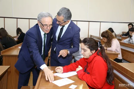 BDU-da media nümayəndələri imtahan prosesini izləyiblər - FOTO