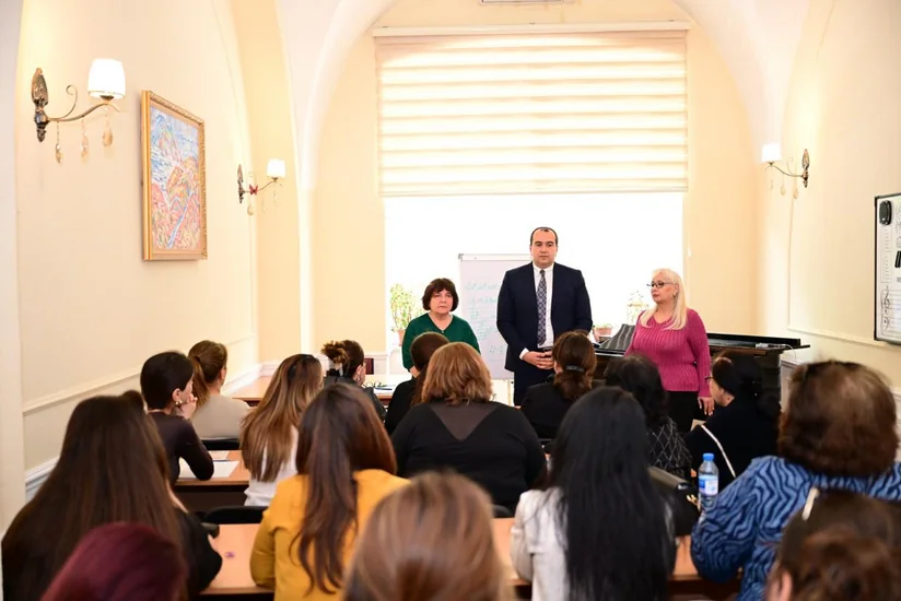 Attestasiyanın müəyyən etdiyi ehtiyaclara uyğun təlimlərə başlanılır