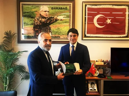 Fuad Muradov Türkiyə Prezidentinin baş müşaviri ilə görüşüb