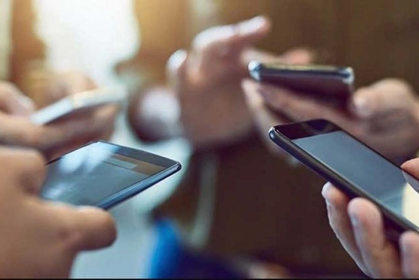 Azərbaycanın informasiya və rabitə sektoruna investisiya qoyuluşu iyulda 68 % azalıb