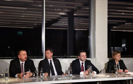 Prezident İlham Əliyev “Ukraynadan əlavə - Avropada həll olunmamış münaqişələr” mövzusunda panel müzakirəsində iştirak edib