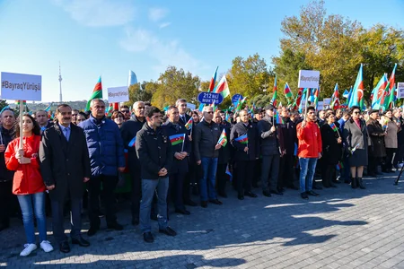 Bakıda “Bayraq yürüşü” keçirilib