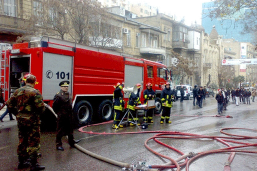​Yevlaxda ev, Goranboyda restoran yanıb