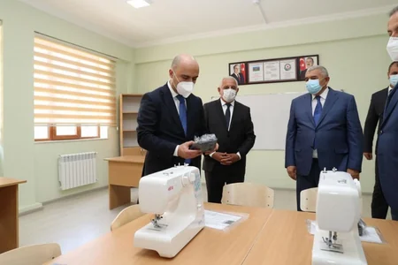 Heydər Əliyev Fondunun inşa etdiyi məktəblərin açılışı olub