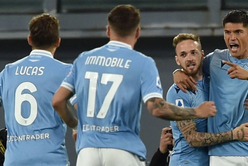 Лацио уверенно победил Милан в матче Серии А