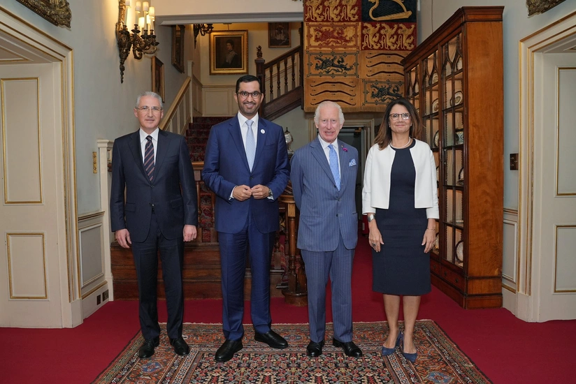 Kral III Çarlz Muxtar Babayevi qəbul edib