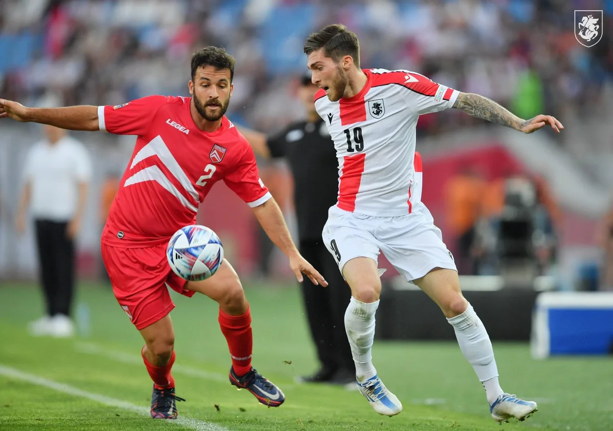 Lex Qarabağla oyundan öncə Kiyev Dinamosundan futbolçu alıb