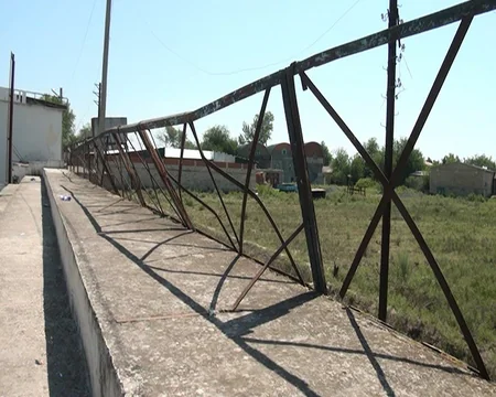Acınacaqlı vəziyyətdə olan Zərdab rayon mərkəzi stadionu