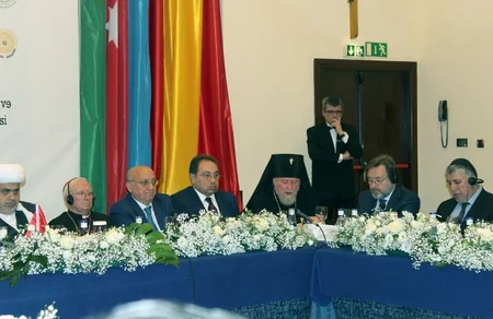 Madrid hosts international conference organized by businessman Ali Evsen