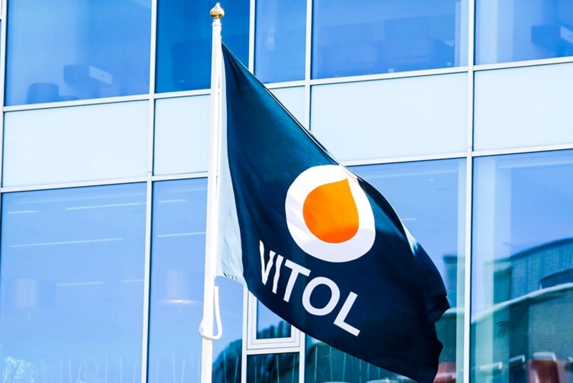 Top oil merchant Vitol to stop trading Russian crude