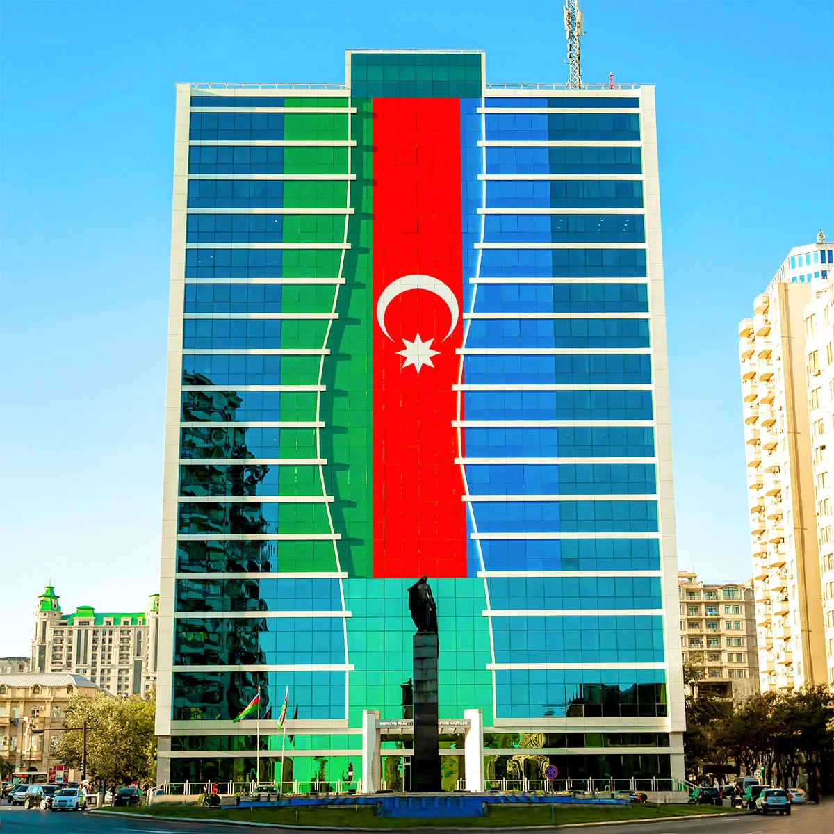 Hesabında pensiya kapitalı olanlara 25 il staj hədiyyə edilməsi müddəti 3 il uzadılıb