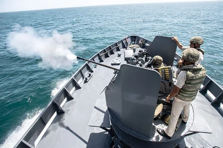 Военные моряки выполнили очередной эпизод конкурса Кубок моря
