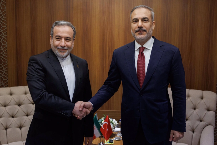 Turkish, Iranian foreign ministers meet in Jeddah